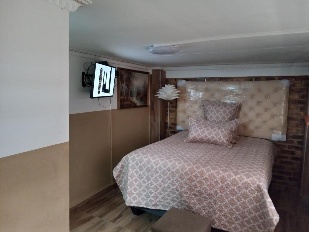 Dante Guest House Alberton Bagian luar foto