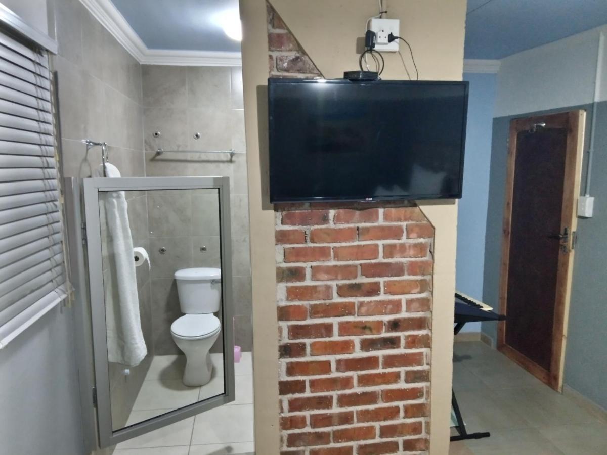 Dante Guest House Alberton Bagian luar foto