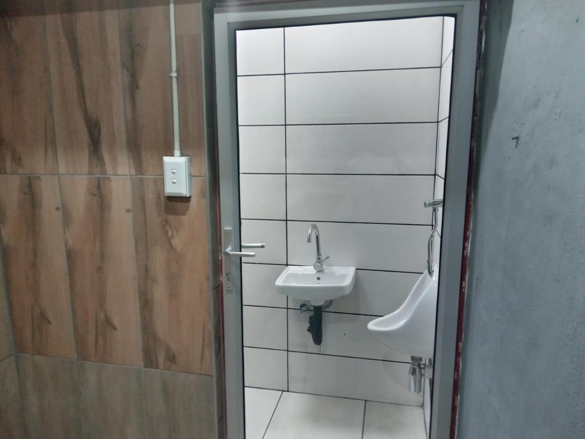 Dante Guest House Alberton Bagian luar foto